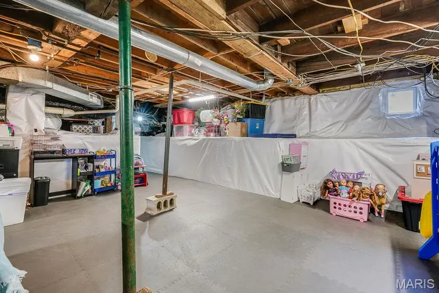 $203,000 | 311 South Hibbard Street, Staunton, IL 62088