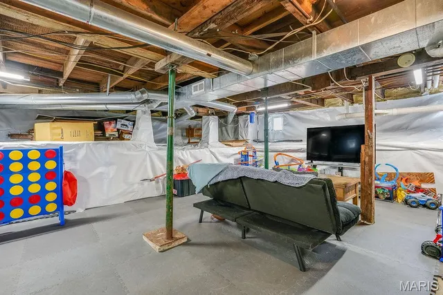 $203,000 | 311 South Hibbard Street, Staunton, IL 62088