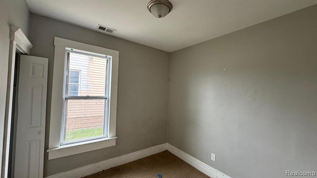253 Beechwood Street River Rouge, MI 48218 - Photo 10 of 25