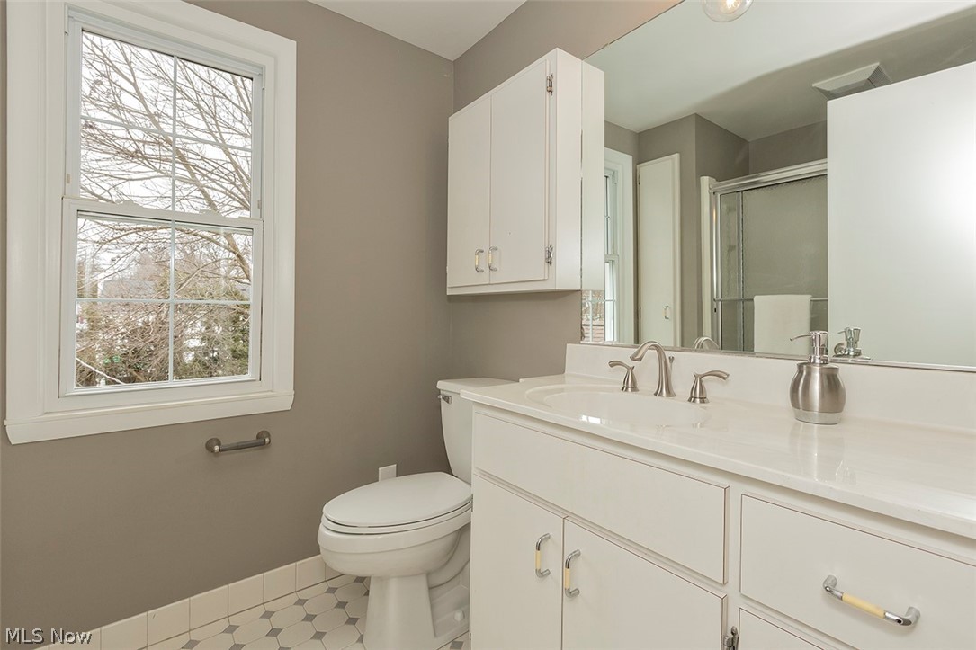 22112 East Byron Road Beachwood, OH 44122 - Photo 25 of 27