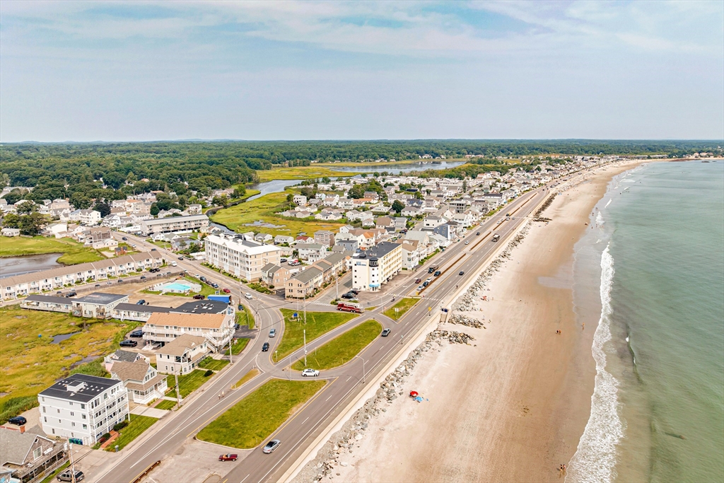 558 Winnacunnet Road Hampton, NH 03842 - Photo 17 of 40 an aerial view of a city