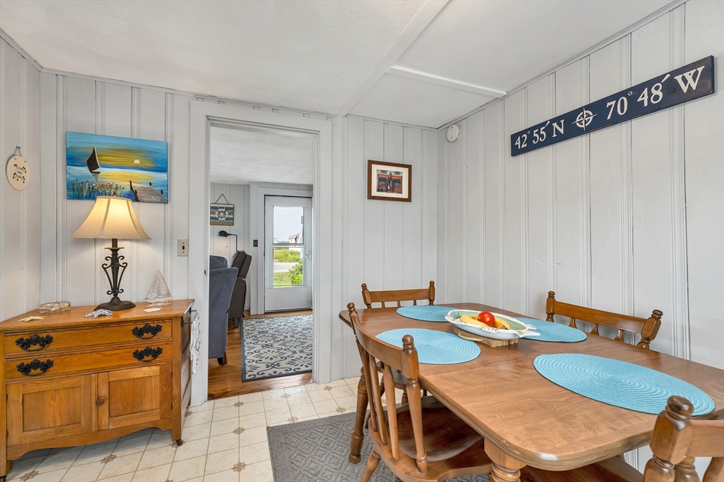 558 Winnacunnet Road Hampton, NH 03842 - Photo 22 of 40 a view of a dining room with furniture