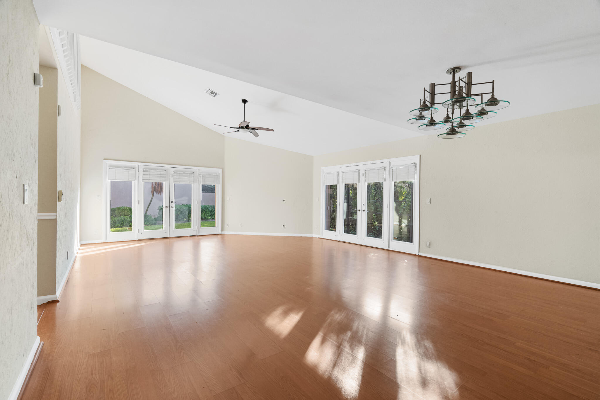 22840 Marbella Circle Boca Raton, FL 33433 - Photo 12 of 61 DSC08174