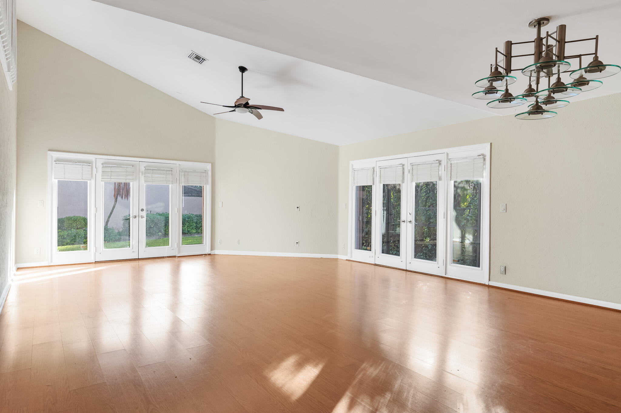 22840 Marbella Circle Boca Raton, FL 33433 - Photo 13 of 61 DSC08179