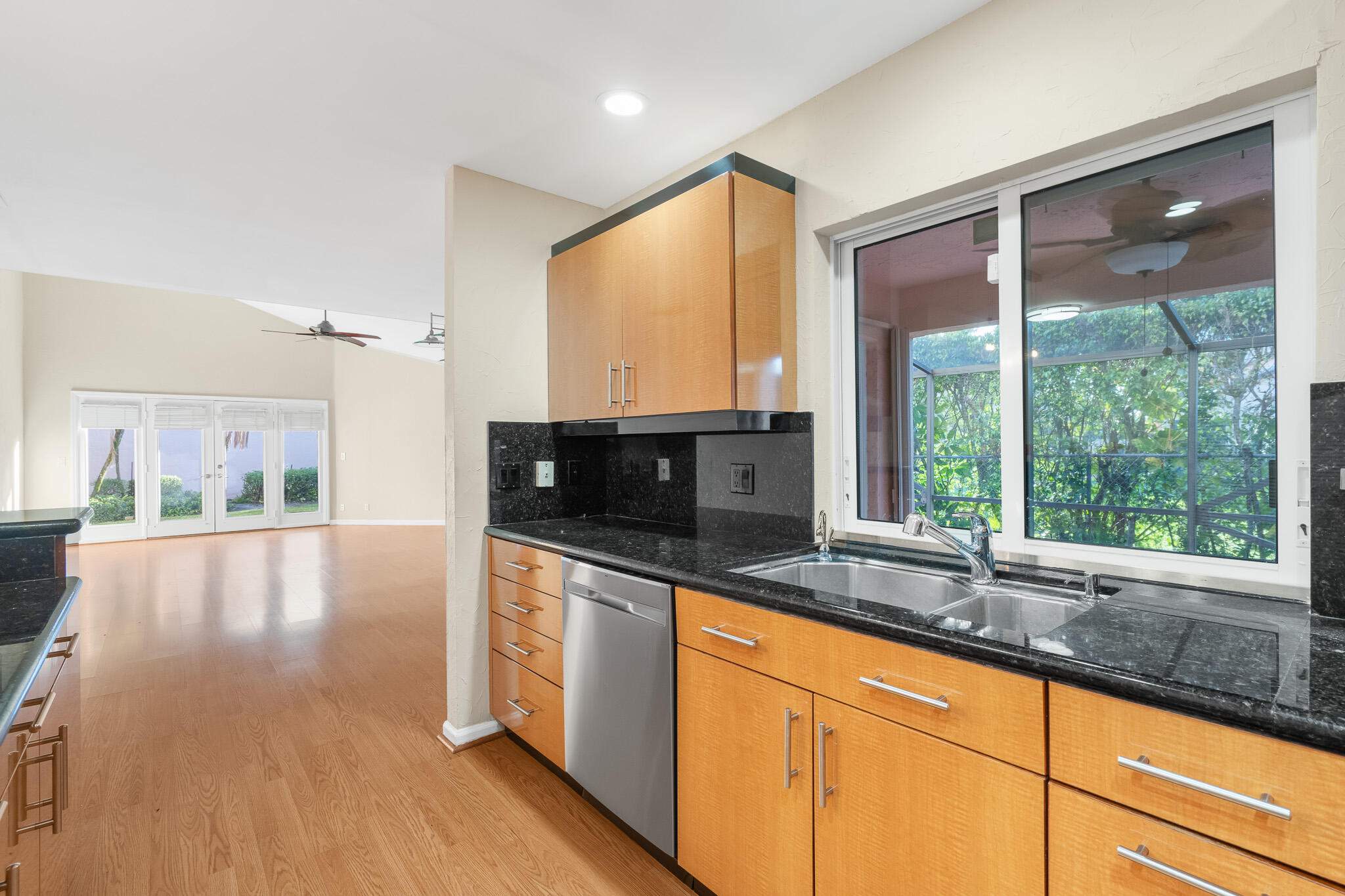 22840 Marbella Circle Boca Raton, FL 33433 - Photo 20 of 61 DSC08269