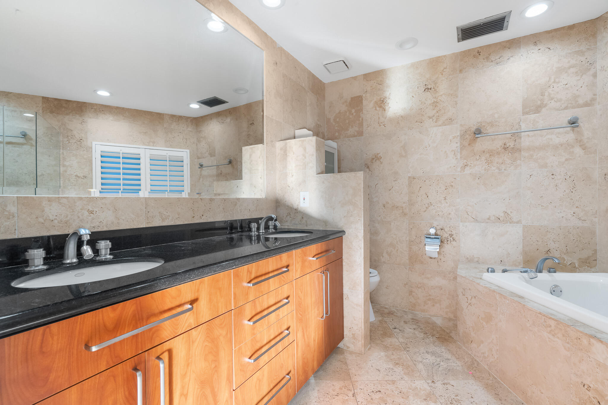 22840 Marbella Circle Boca Raton, FL 33433 - Photo 31 of 61 DSC08299