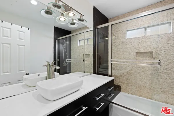 $5,500 | 21817 Providencia Street, Woodland Hills, CA 91364