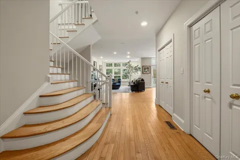 $1,150,000 | 10 Old Jackson Avenue, Unit 48, Hastings-on-Hudson, NY 10706
