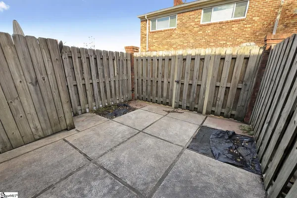 $119,500 | 2530 East North Street, Unit 1B, Greenville, SC 29615