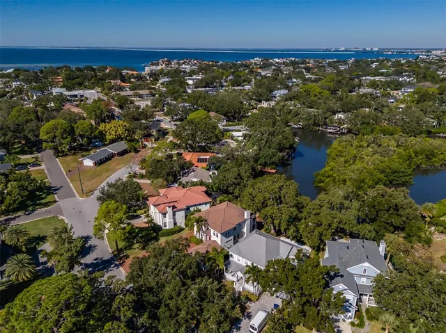 $1,950,000 | 4605 West Vasconia Street, Tampa, FL 33629