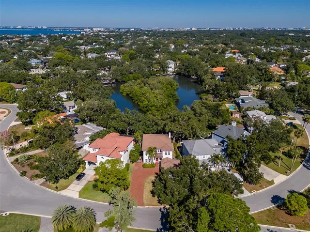$1,950,000 | 4605 West Vasconia Street, Tampa, FL 33629