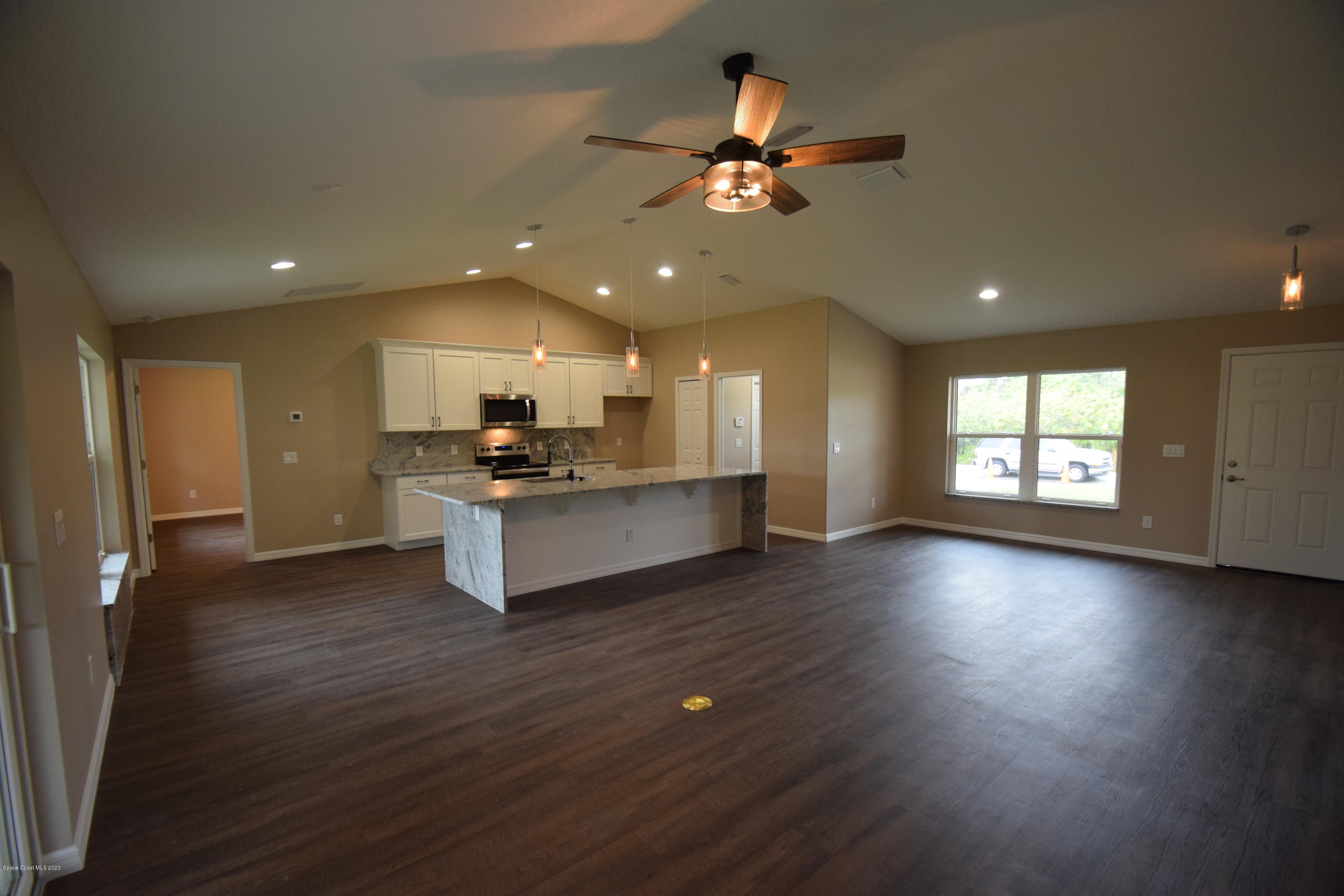 198 Uleta Road Southeast Palm Bay, FL 32909 - Photo 12 of 42 198 Uleta (11)