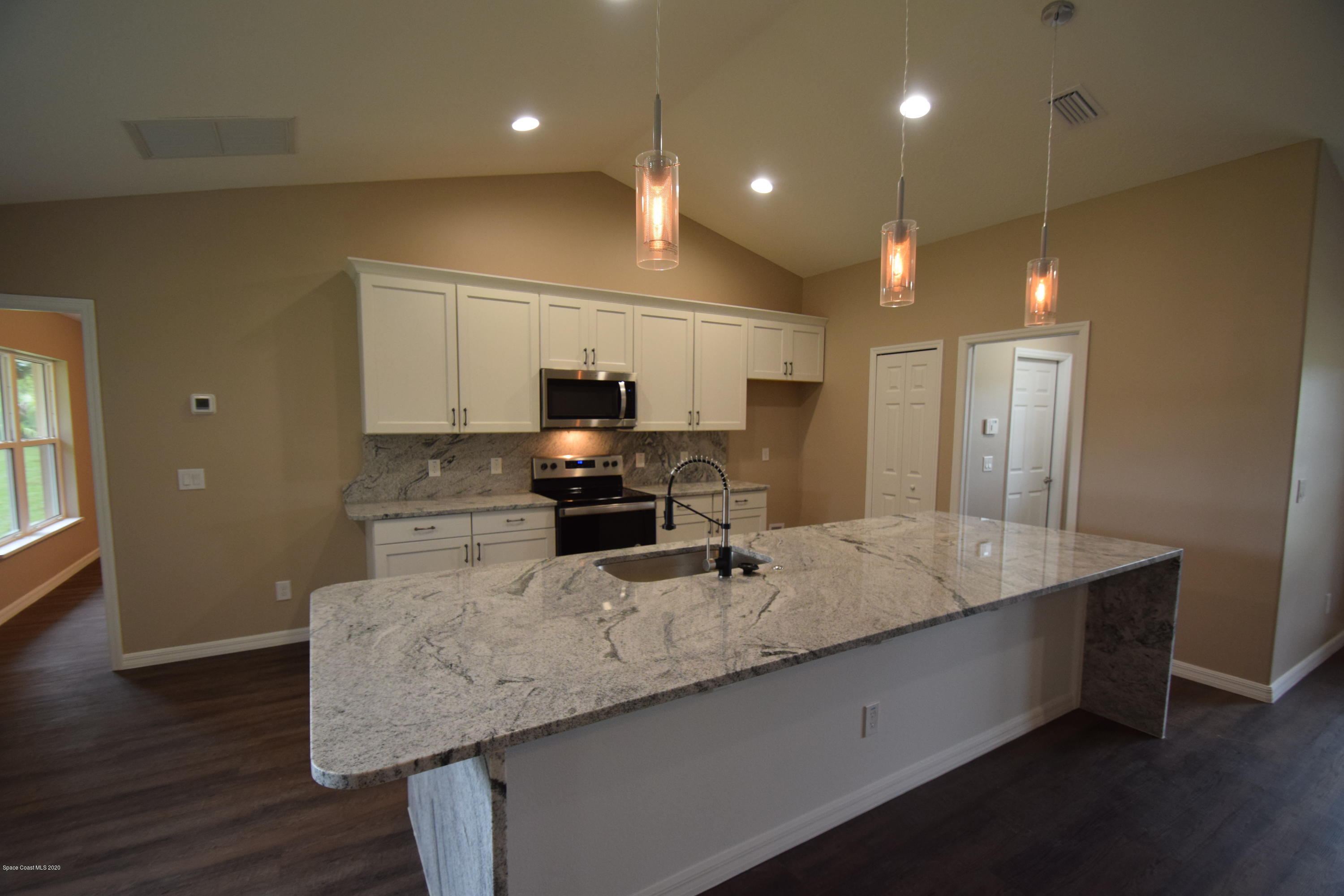 198 Uleta Road Southeast Palm Bay, FL 32909 - Photo 15 of 42 198 Uleta (14)