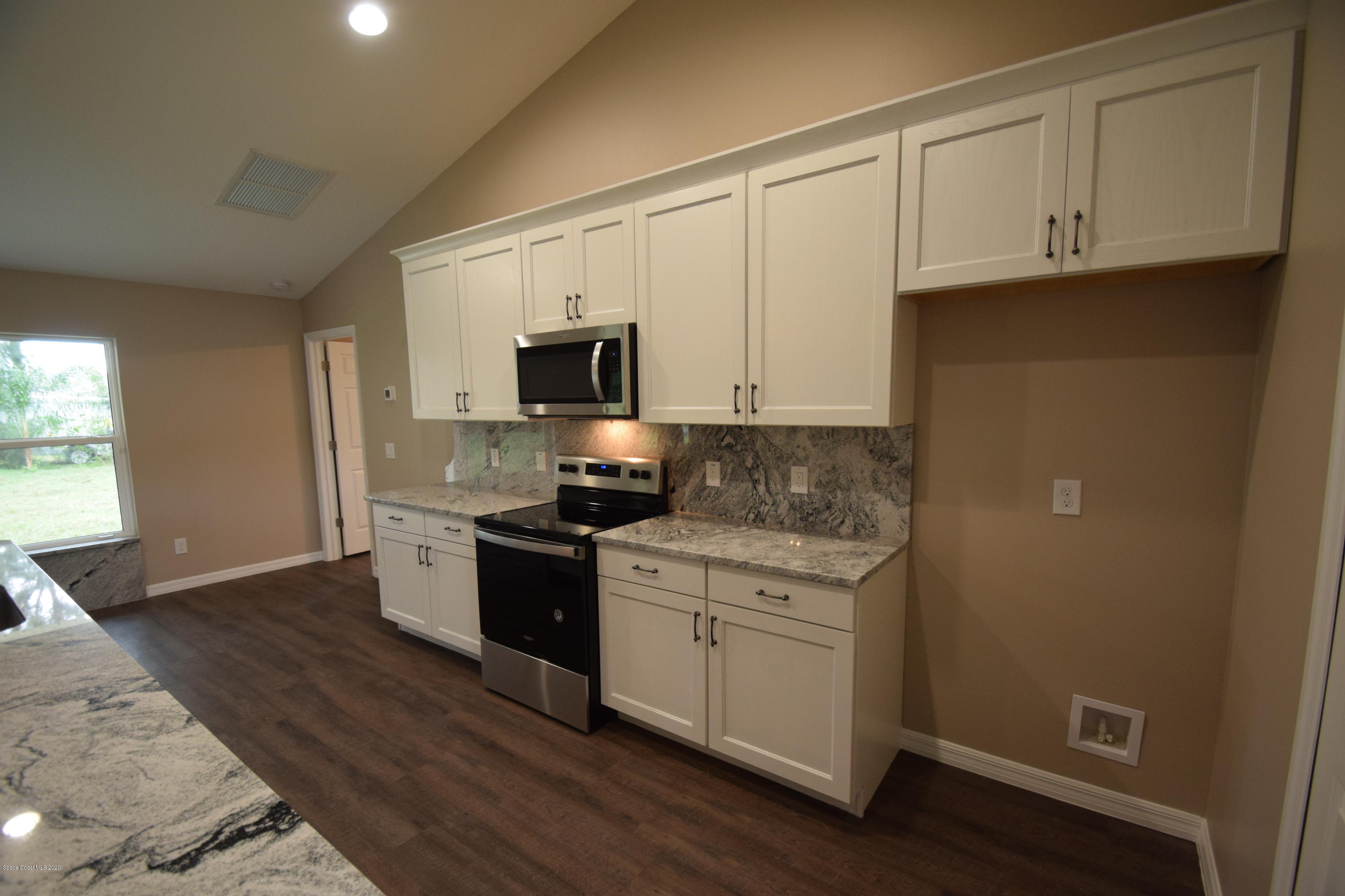 198 Uleta Road Southeast Palm Bay, FL 32909 - Photo 18 of 42 198 Uleta (17)