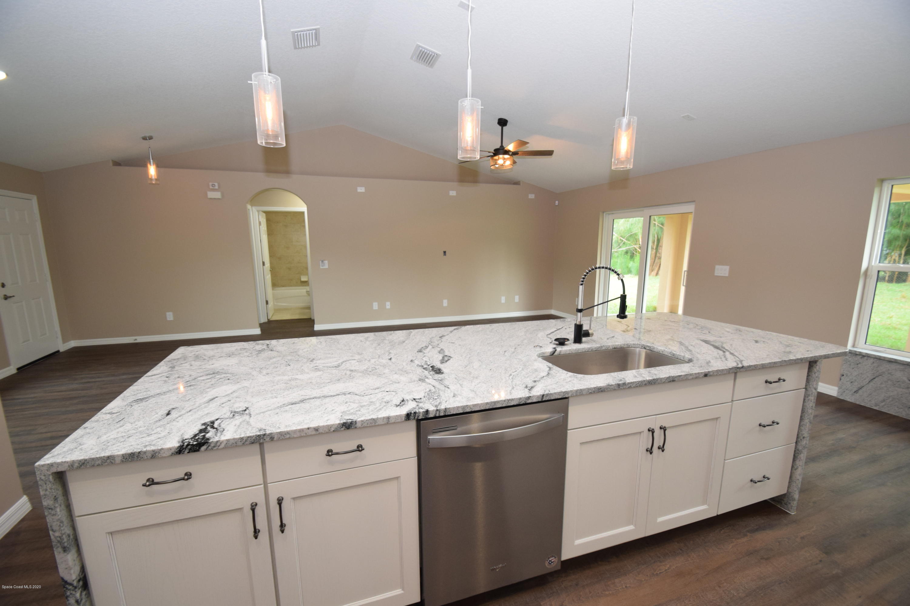 198 Uleta Road Southeast Palm Bay, FL 32909 - Photo 21 of 42 198 Uleta (20)