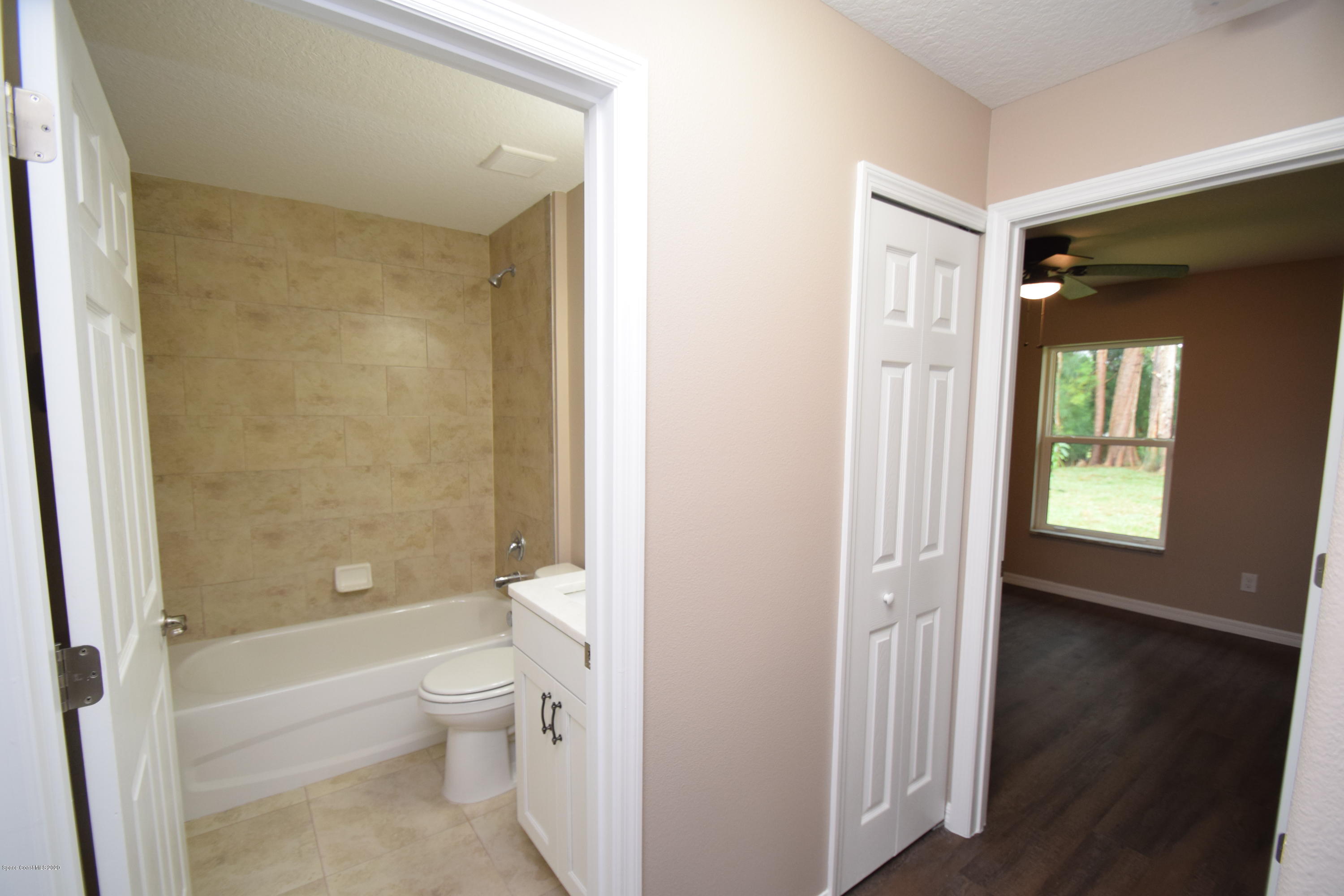 198 Uleta Road Southeast Palm Bay, FL 32909 - Photo 35 of 42 198 Uleta (34)