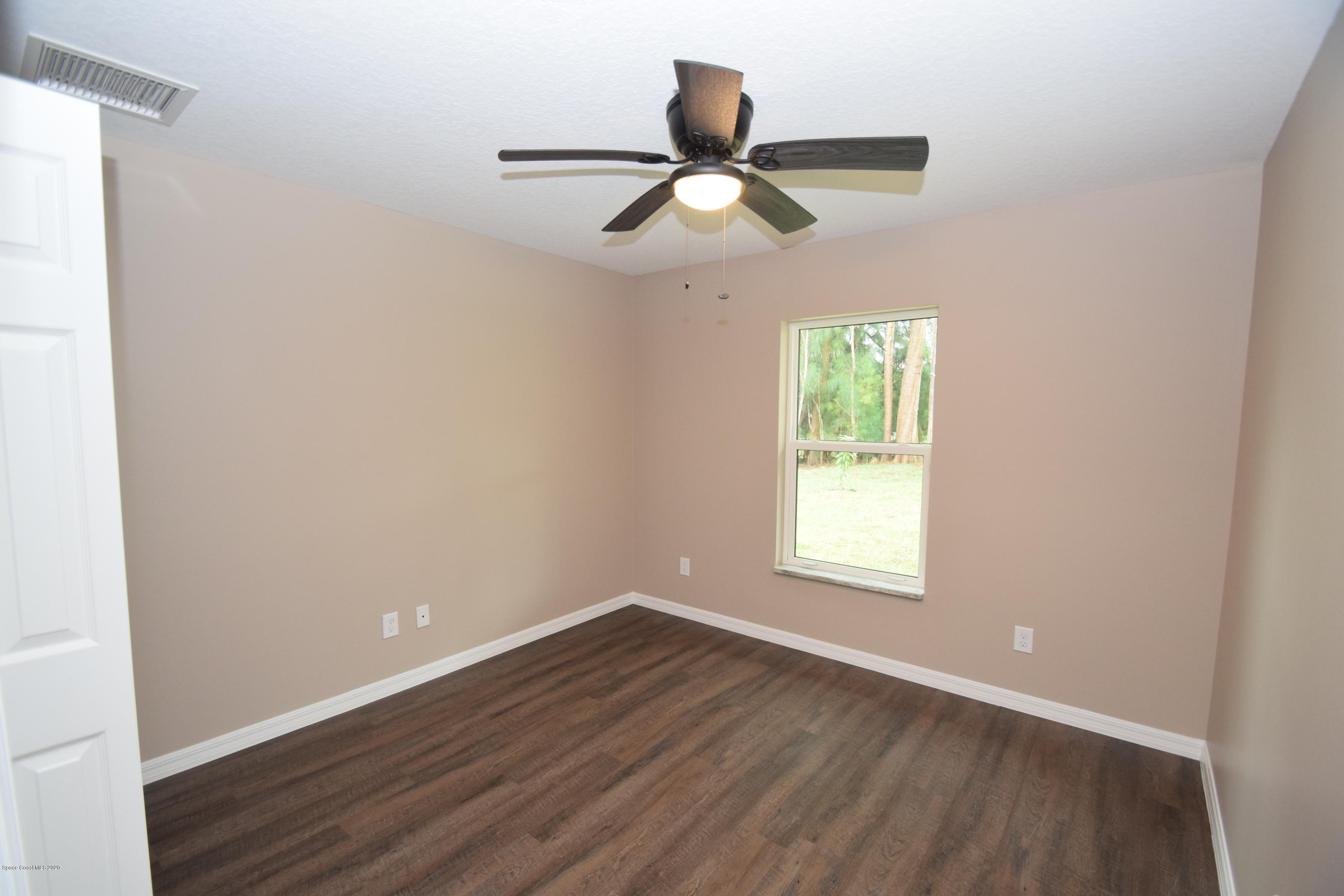 198 Uleta Road Southeast Palm Bay, FL 32909 - Photo 36 of 42 198 Uleta (35)