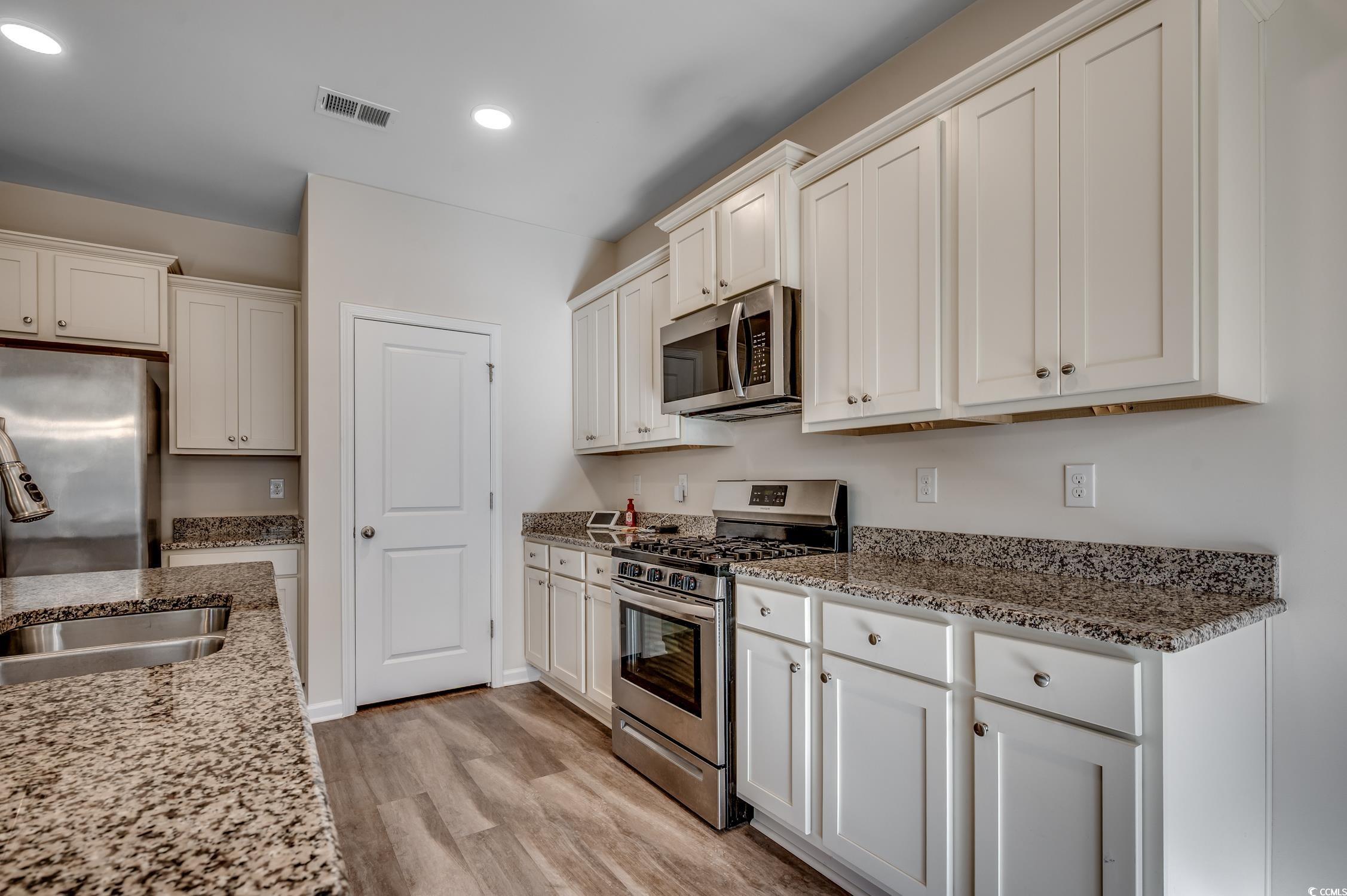 240 Carmello Circle Conway, SC 29526 - Photo 10 of 34