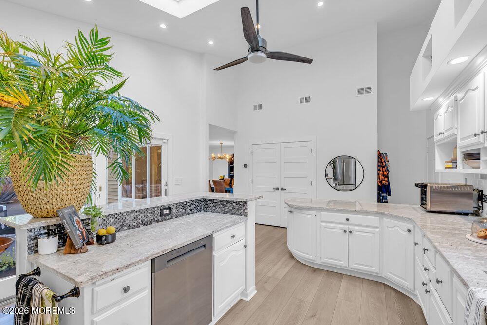 17 Woods End Road Colts Neck, NJ 07722 - Photo 15 of 43 024_dsc08877_406