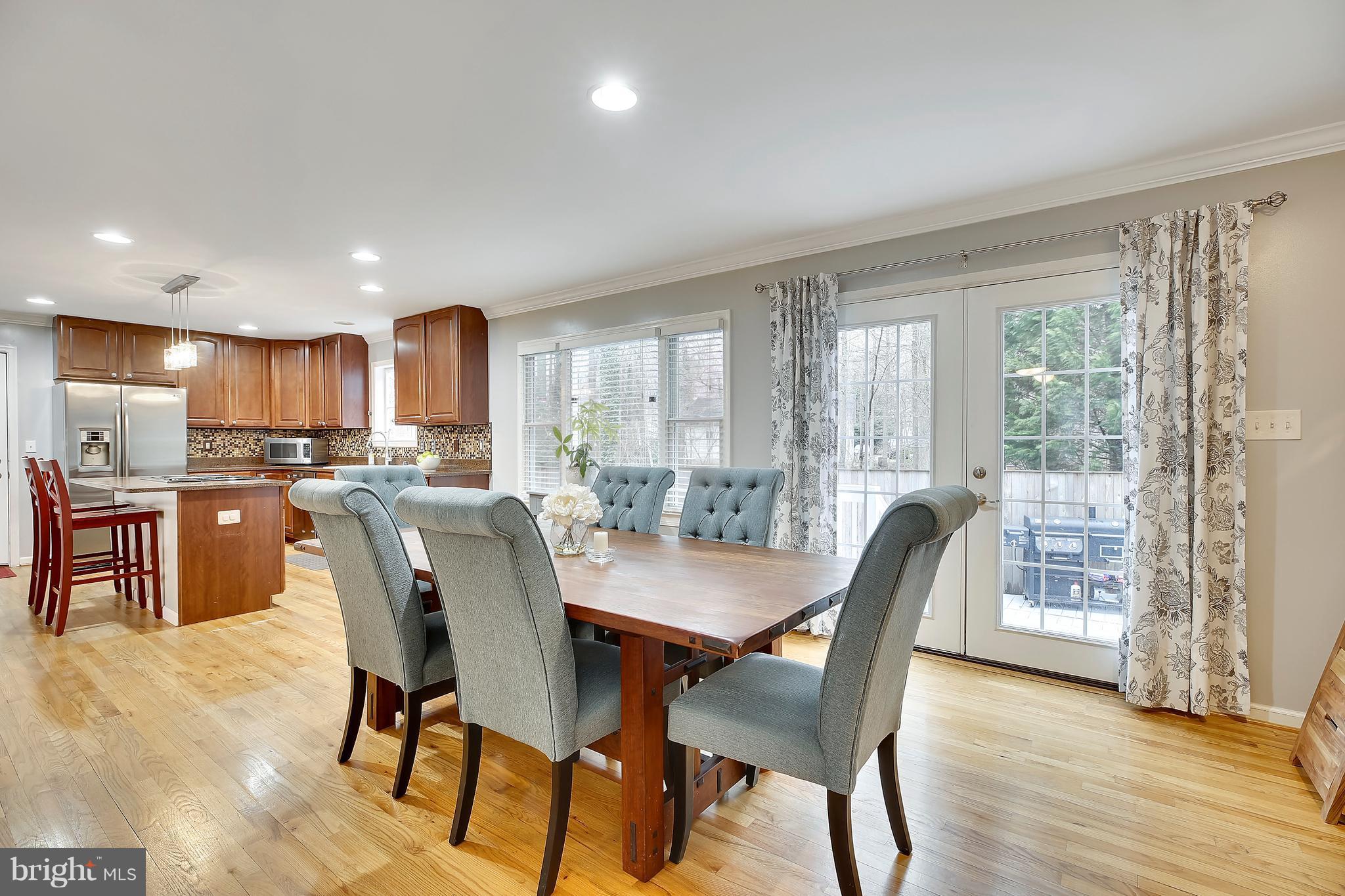 3570 Edgemont Street Edgewater, MD 21037 - Photo 14 of 24 Dining Room