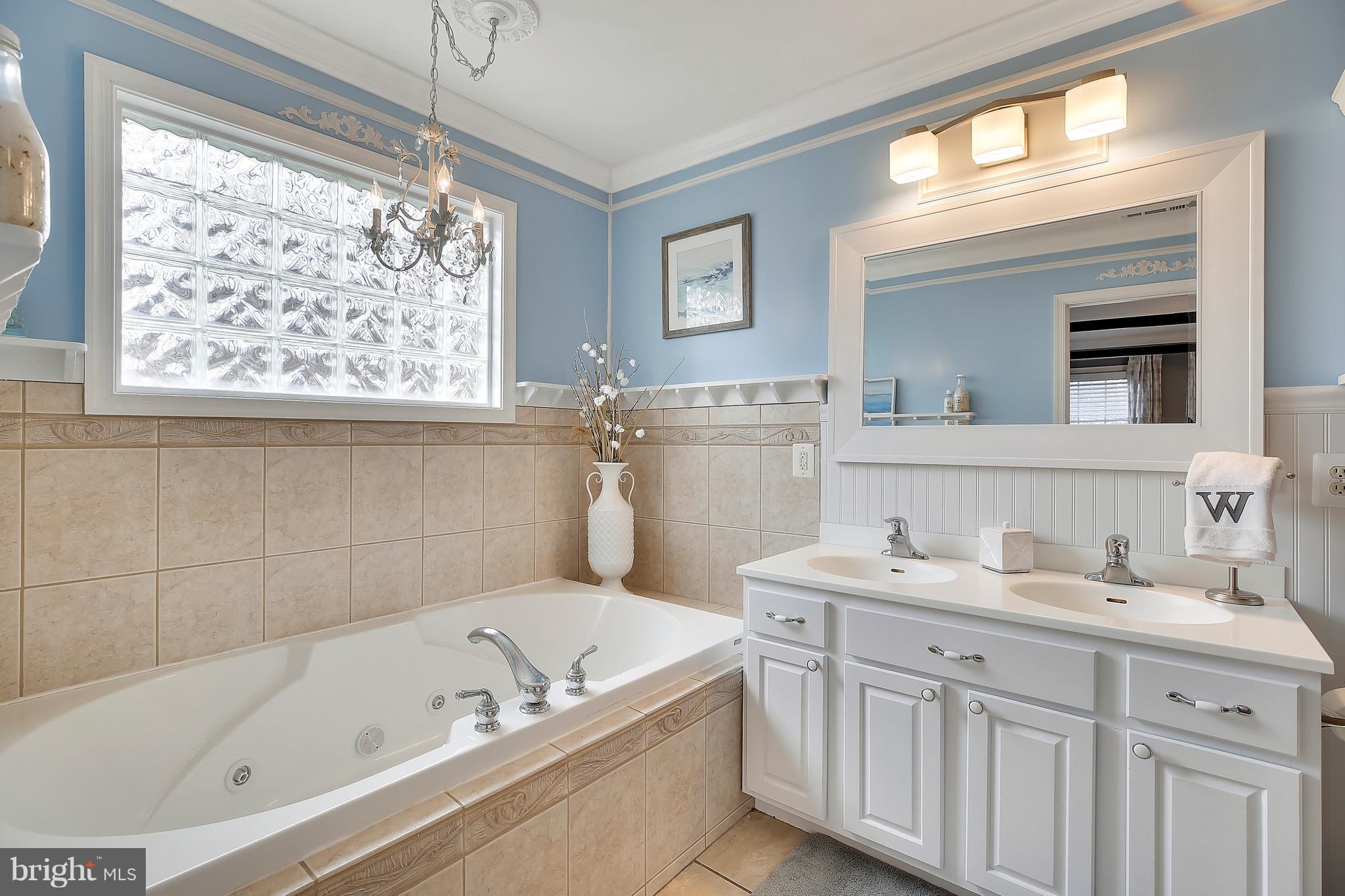 3570 Edgemont Street Edgewater, MD 21037 - Photo 19 of 24 Bath (Master)