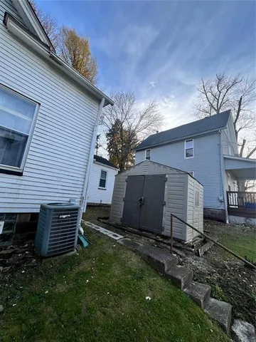 a view of backyard of house
