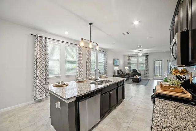 $1,950 | 324 Mountain Valley Street, Georgetown, TX 78628