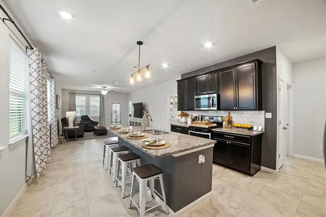 $1,950 | 324 Mountain Valley Street, Georgetown, TX 78628