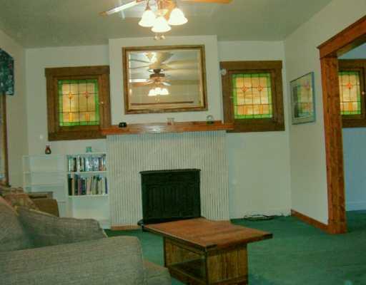 1234 Ingham Street Pittsburgh, PA 15212 - Photo 6 of 8 Living Room.