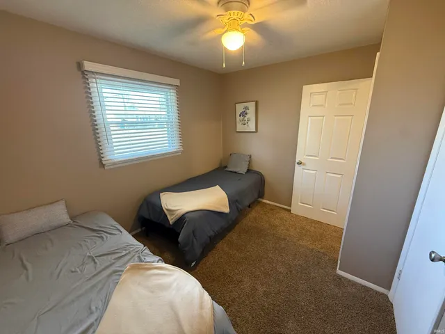 $224,900 | 300 North Barclay Drive, Vincennes, IN 47591