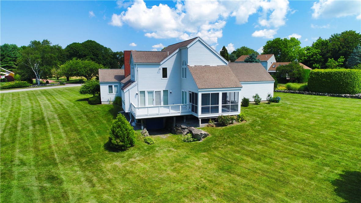 67 Riverscape Lane Tiverton, RI 02878 - Photo 2 of 23 Gallery Image 2