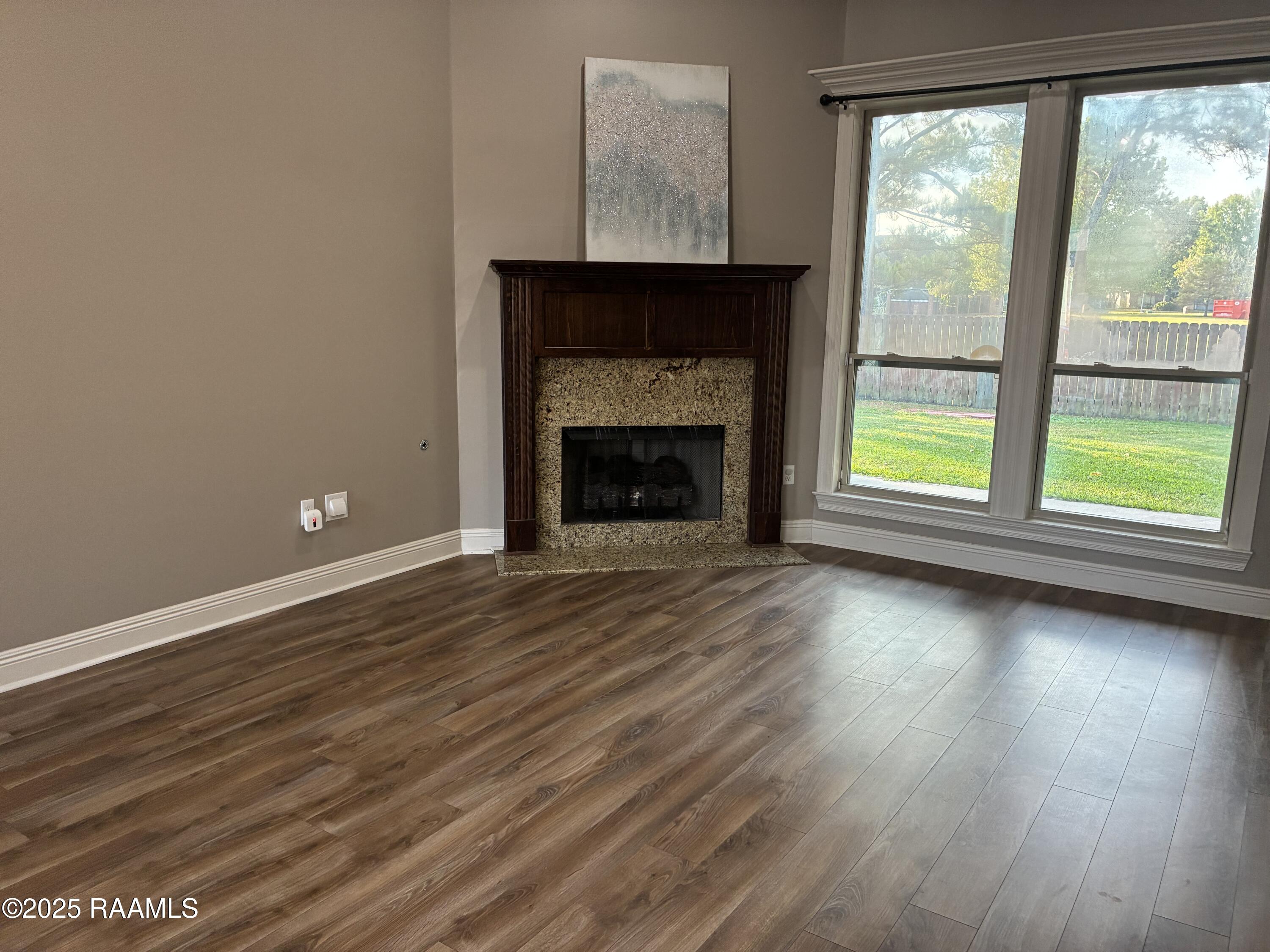 213 Woodhaven Road Youngsville, LA 70592 - Photo 4 of 16 IMG_1204
