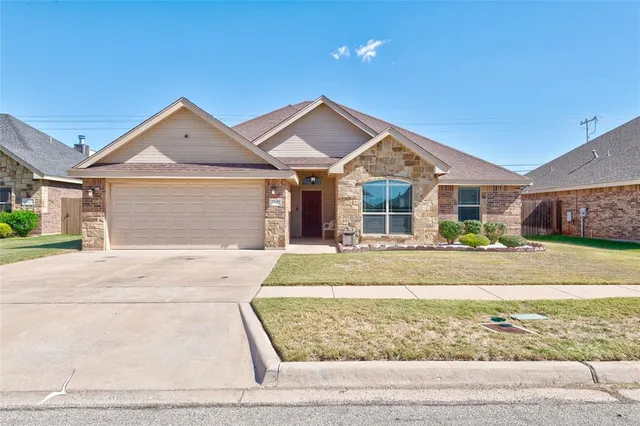 $339,900 | 7149 McLeod Drive, Abilene, TX 79602