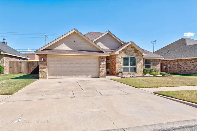 $339,900 | 7149 McLeod Drive, Abilene, TX 79602