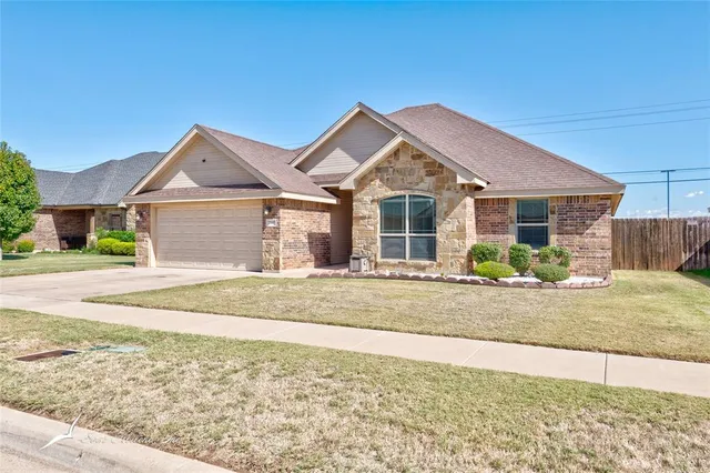 $339,900 | 7149 McLeod Drive, Abilene, TX 79602