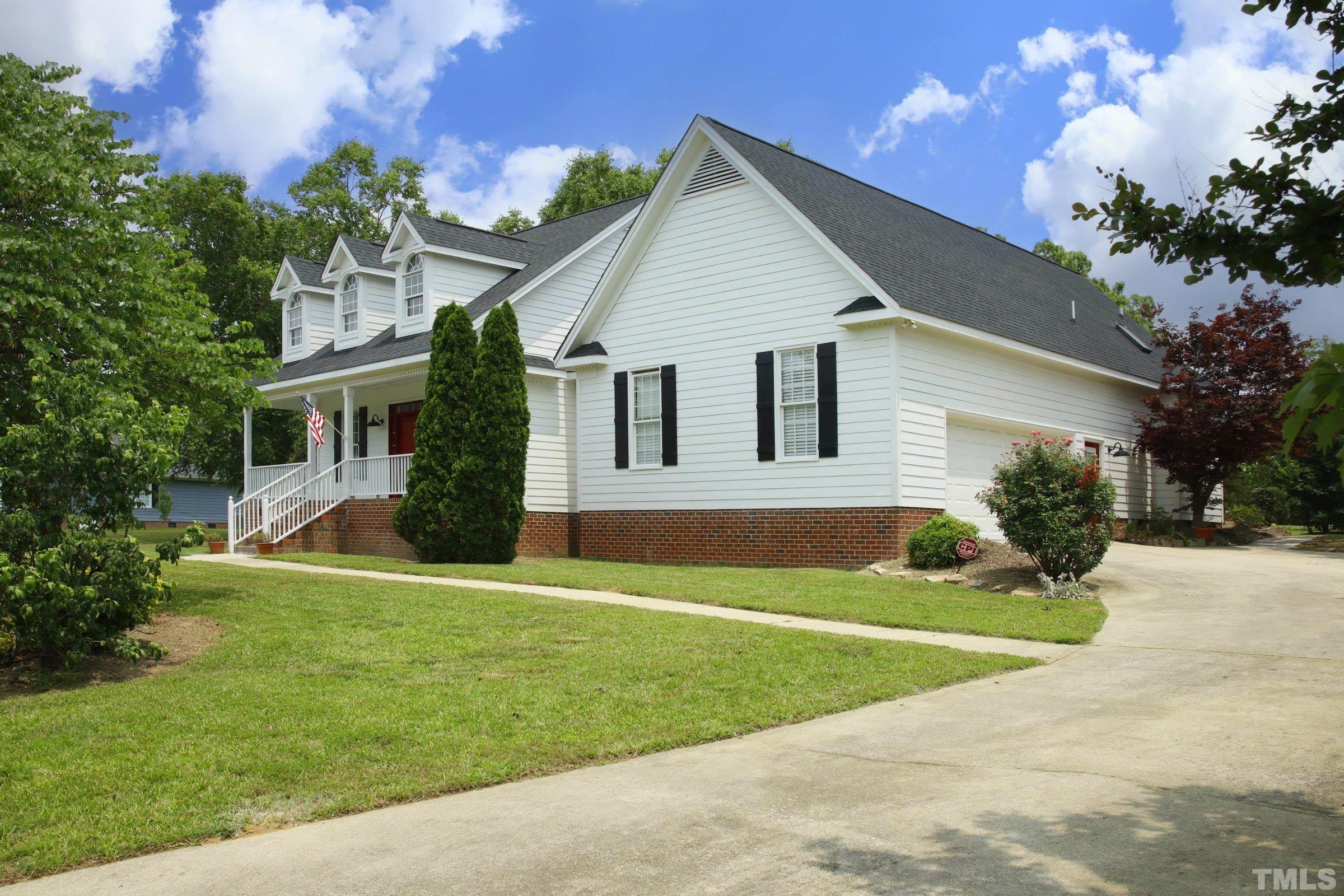 1012 Transom Court Raleigh, NC 27603 - Photo 2 of 45 Gallery Image 2
