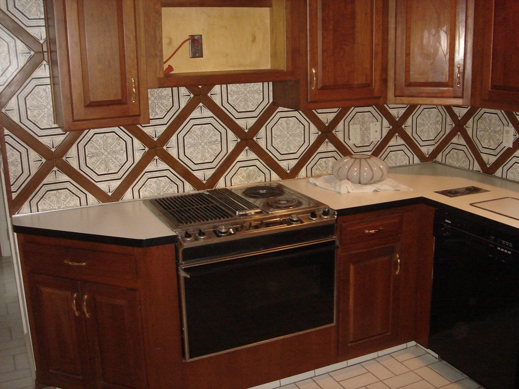 23 Lyndon Road Sharon, MA 02067 - Photo 8 of 17 a stove top oven sitting inside of a kitchen