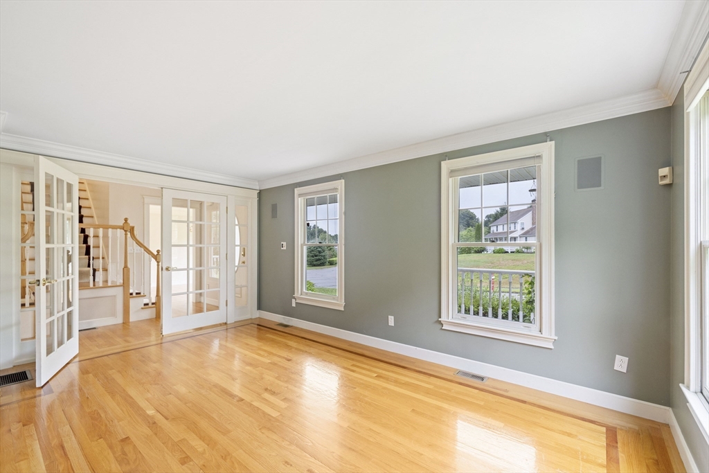 21 Prouty Lane Rutland, MA 01543 - Photo 3 of 32