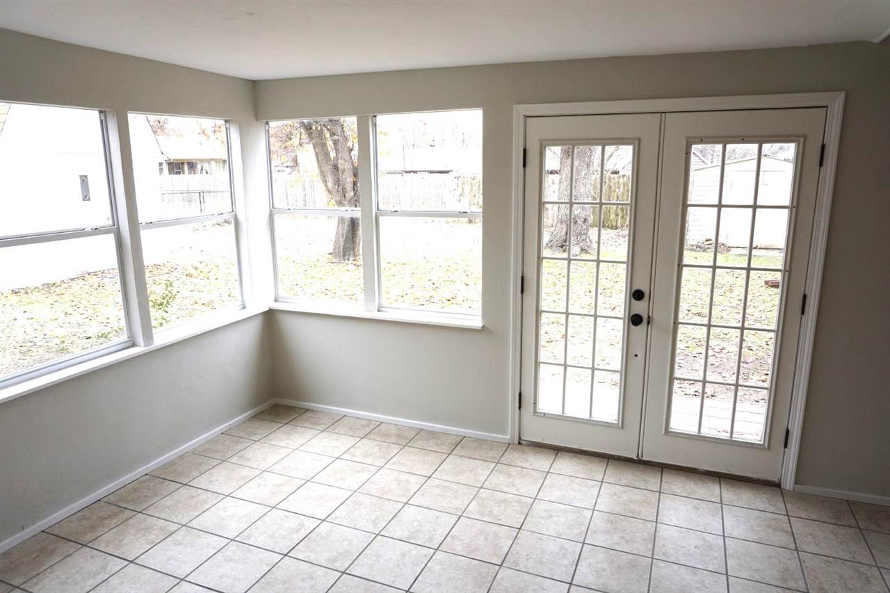 1610 Primrose Lane Perry, OK 73077 - Photo 10 of 35 Gallery Image 10