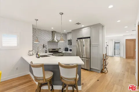$1,675,000 | 2522 South Bundy Drive, Los Angeles, CA 90064