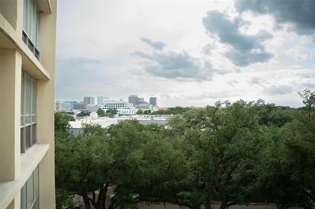 $2,950 | 6211 West Northwest Highway, Unit 400, Dallas, TX 75225