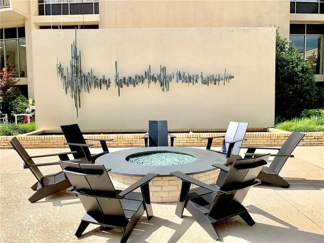 $2,950 | 6211 West Northwest Highway, Unit 400, Dallas, TX 75225