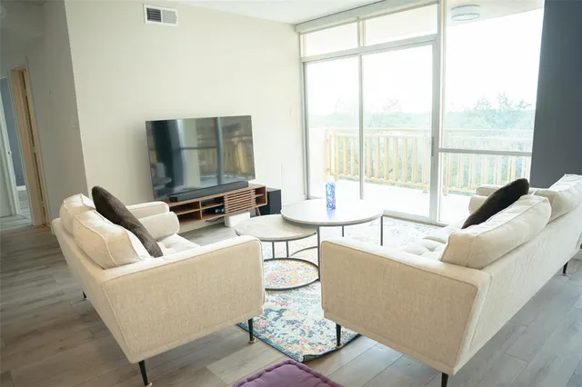 $2,950 | 6211 West Northwest Highway, Unit 400, Dallas, TX 75225