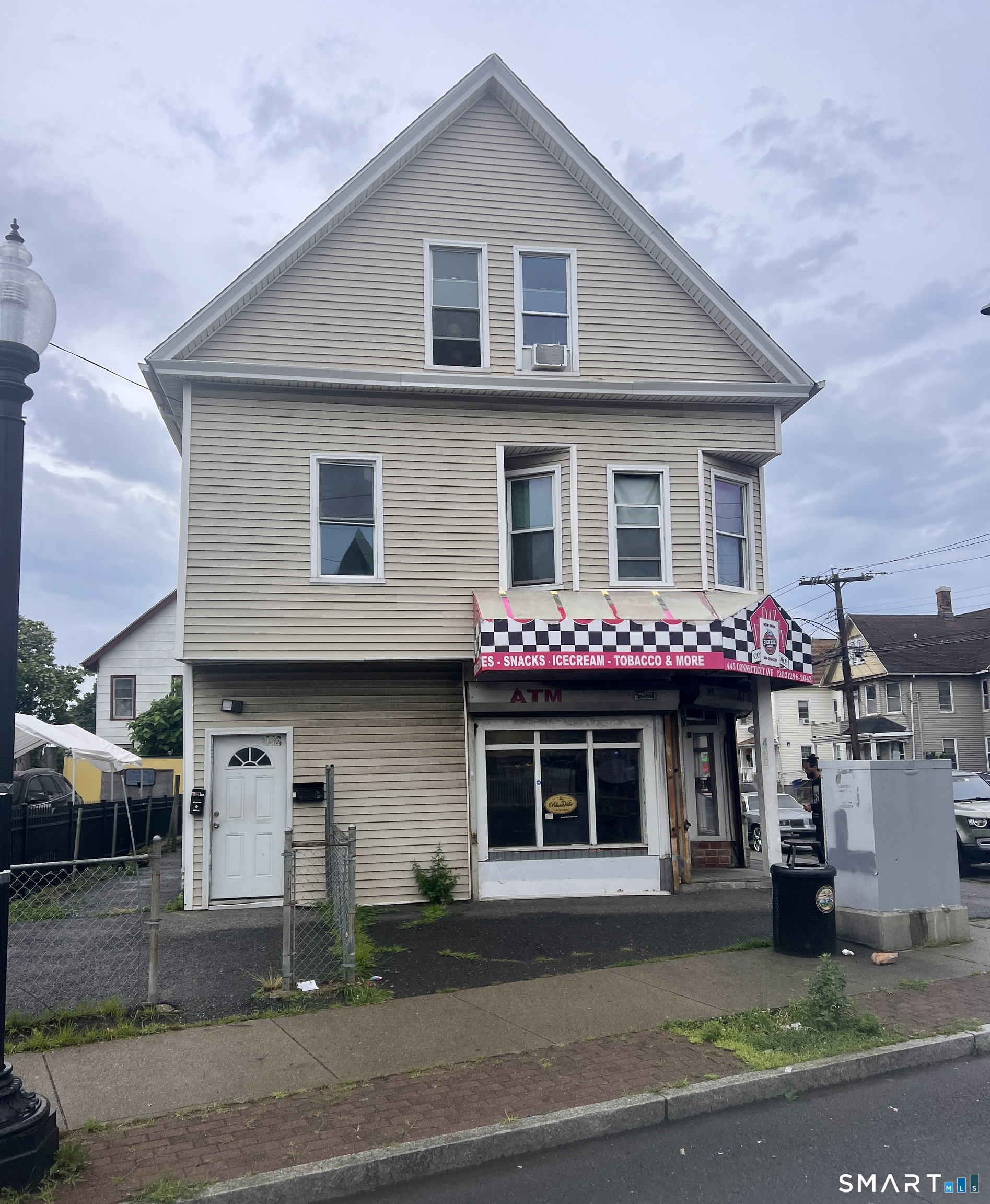 443 Connecticut Avenue Bridgeport, CT 06607 - Photo 2 of 25