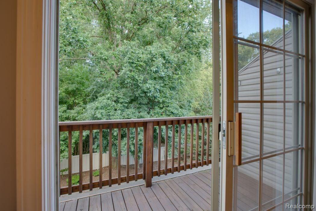 16968 Farmington Road, Unit 14 Livonia, MI 48154 - Photo 14 of 26 Balcony