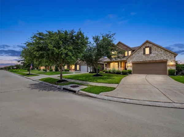 $420,000 | 2135 Llerena Lane, League City, TX 77573