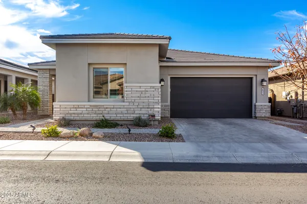 $895,000 | 2827 East Robin Lane, Phoenix, AZ 85050