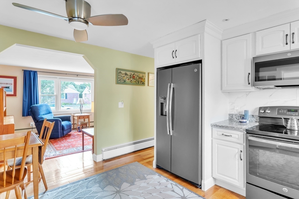 95 Bardon Street Chicopee, MA 01020 - Photo 12 of 41