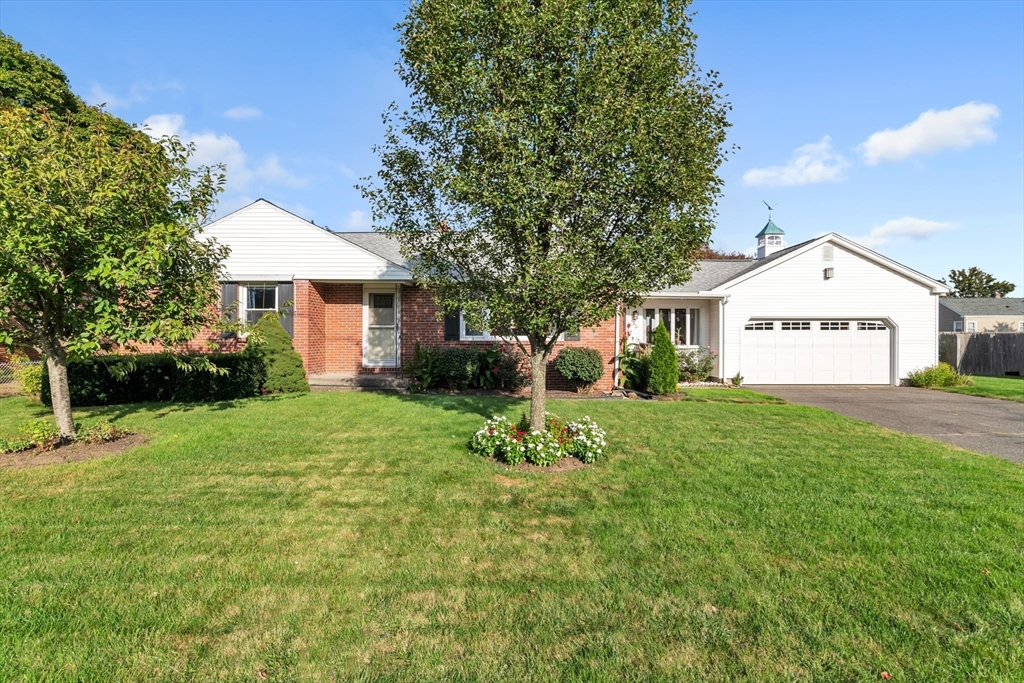 95 Bardon Street Chicopee, MA 01020 - Photo 2 of 41