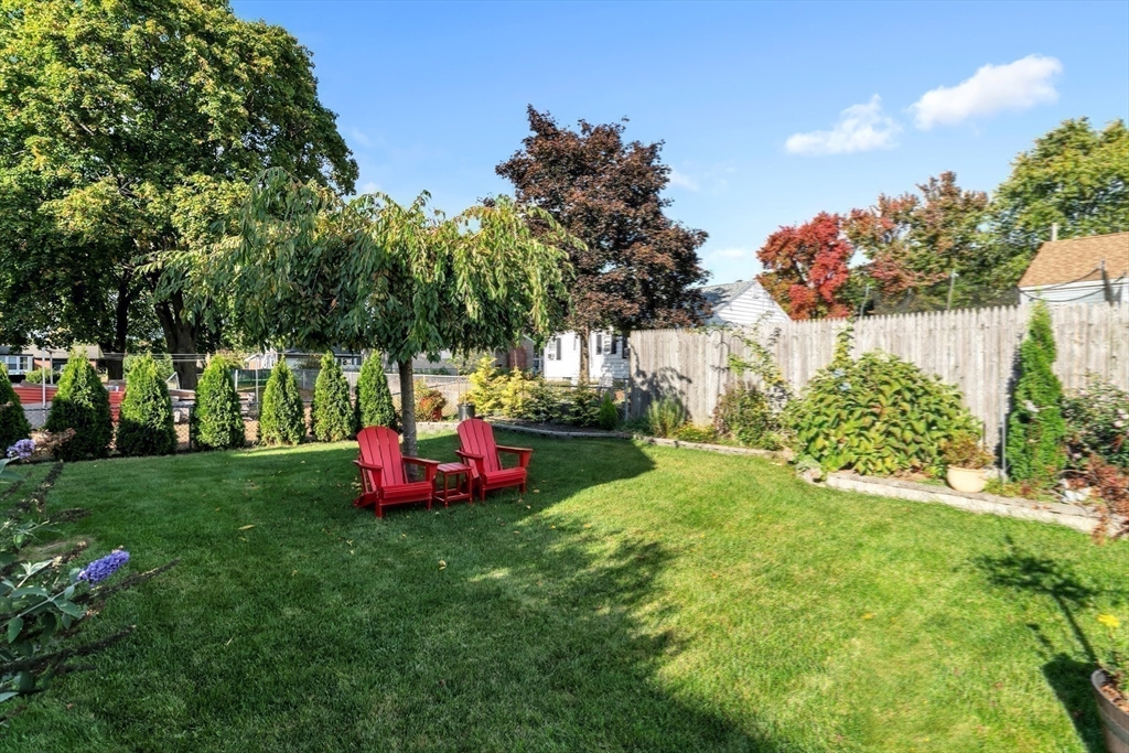 95 Bardon Street Chicopee, MA 01020 - Photo 35 of 41